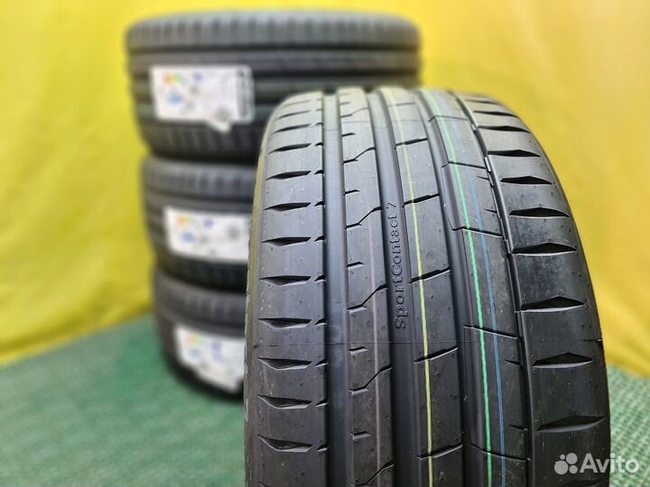 Continental SportContact 7 275/40 R22 66Q