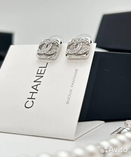 Серьги Chanel