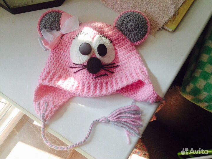 Шапка вязанная ручной работы