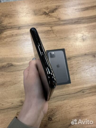 iPhone 11 Pro Max, 64 ГБ