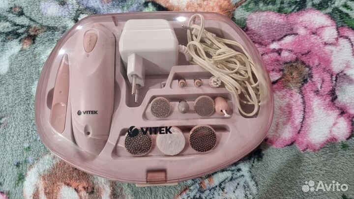 Маникюрный и педикюрный набор