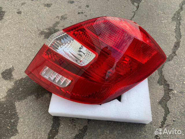 Фонарь задний правый Fabia