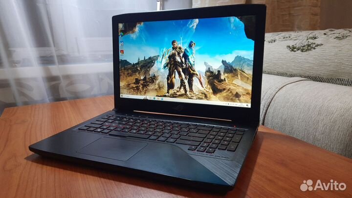 Игровой ноутбук Asus rog strix