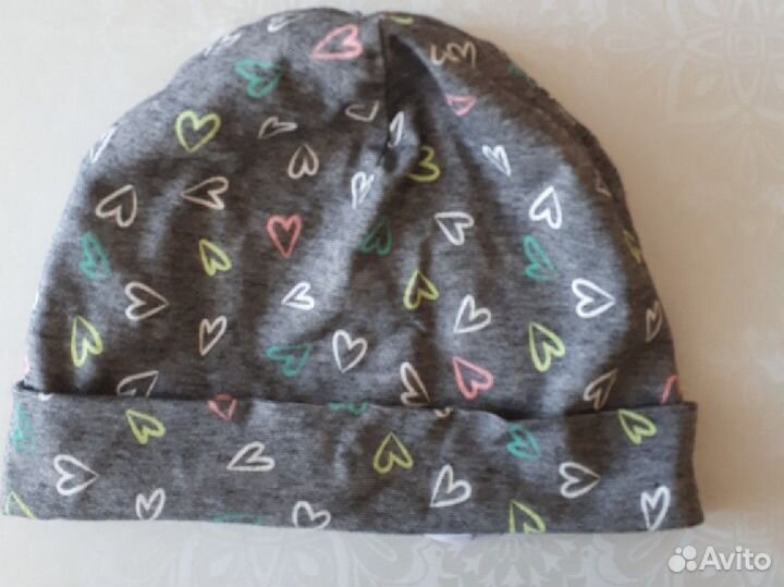 Шапка для девочки б/у 50-52р-р (7-9лет)