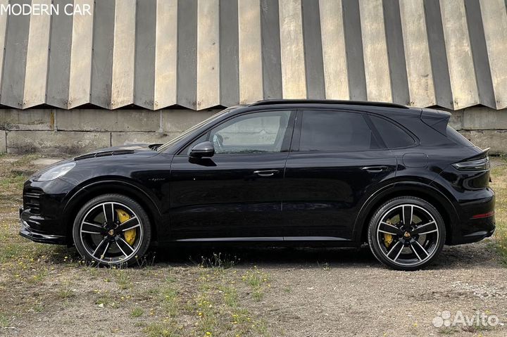 Спойлер на крышку багажника Porsche Cayenne E3