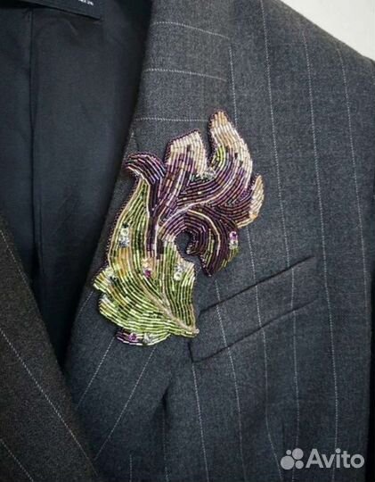 Брошка с булавкой