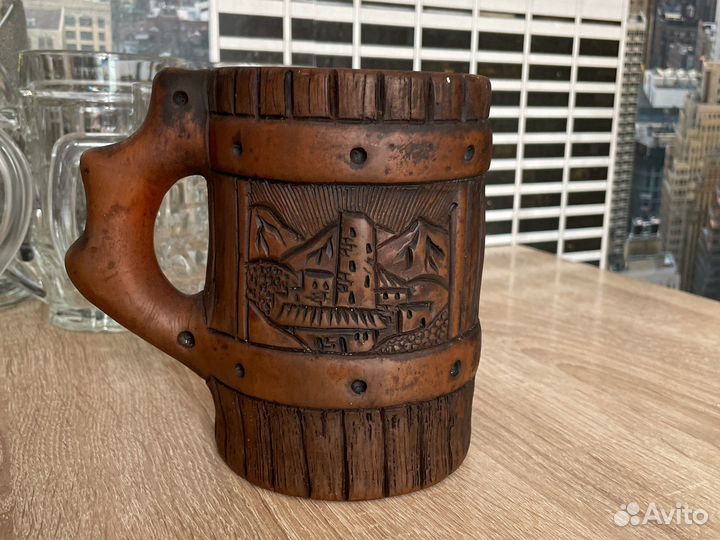 Пивные кружки и бокалы