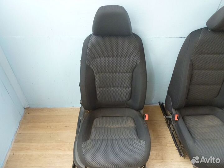 Сиденье переднее левое,правое VW Jetta 2011-2018
