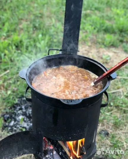 Печь с дымоходом казан чугунный на 12 литров