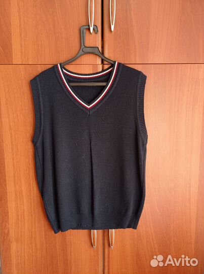 Школьная форма. Жилет синий