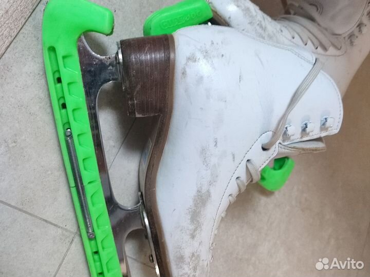 Фигурные коньки twizzle