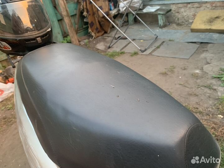 Скутре geely