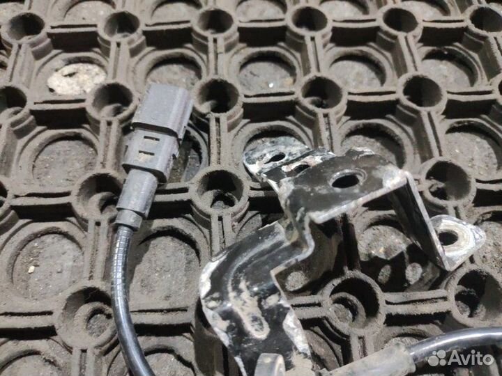 Датчик ABS задний правый Genesis G70 седан G4KL