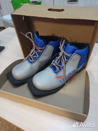 Лыжные ботинки 35 размер