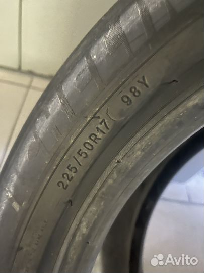 Dunlop Power Grip 225/50 R17