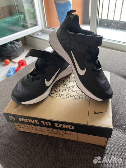 Детские кроссовки nike revolution 28 размер