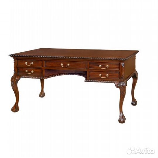 Письменный стол