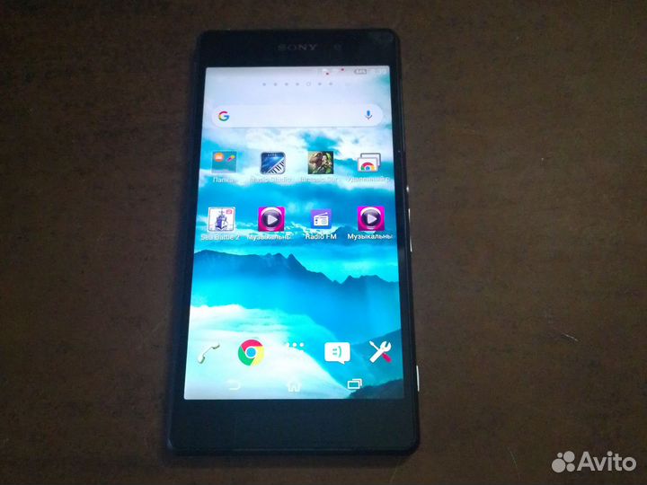 Телефон Sony xperia z2