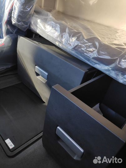 Sitrak C7H MAX, 2023