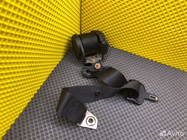 Ремень безопасности задний левый Mercedes-Benz