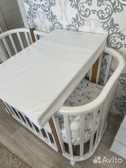 Пеленальная доска на кроватку