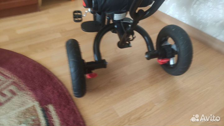 Детский велосипед с родительской ручкой