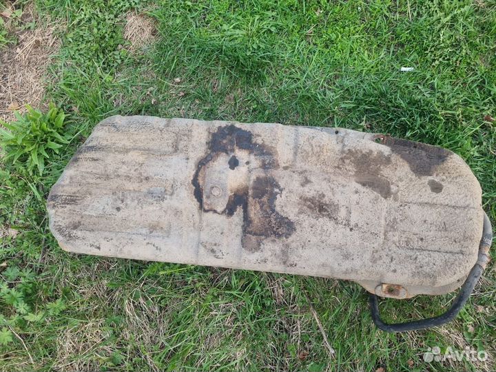 Kia Sportage 1 топливный бак