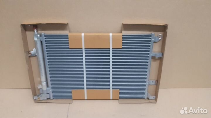 Volvo S60 S80 XC70 2005- радиатор кондиционера A/C