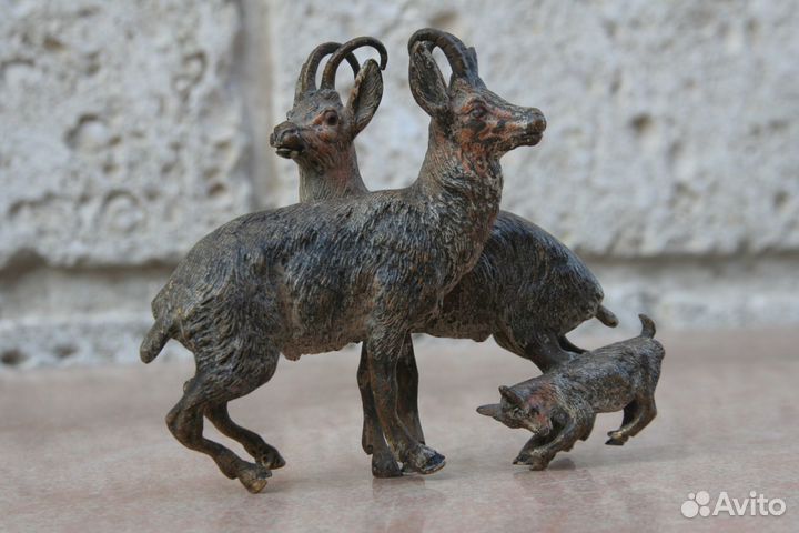 Серны семья козлов Старинная венская бронза