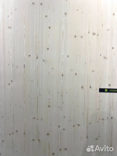 Окрашенные стеновые панели из сосны тсп