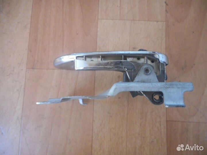 Ручка двери задней внутренняя правая Mitsubishi Le