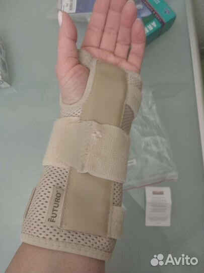 Ортез бандаж лучезапястного сустава для руки