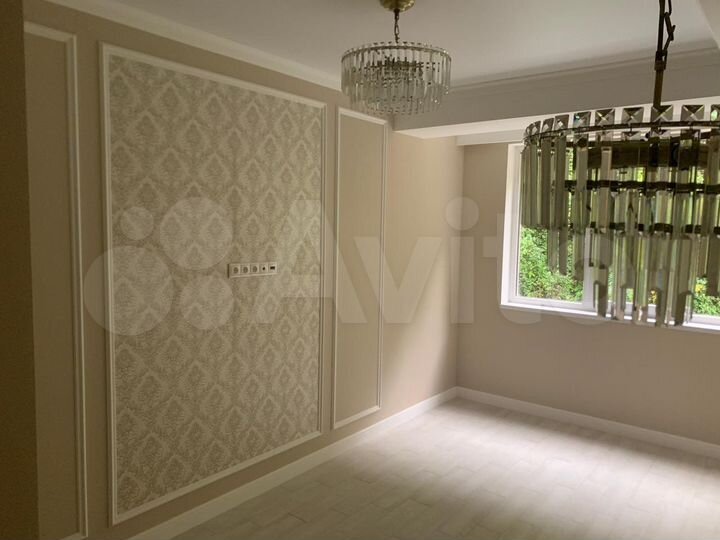 1-к. квартира, 42 м², 3/3 эт.