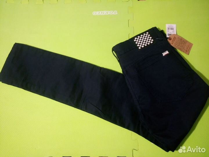 Скейтерские брюки Vans OF THE Wall Gnargo Short