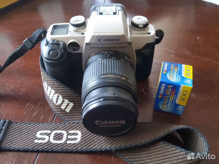 Плёночный фотоаппарат Canon EOS 50