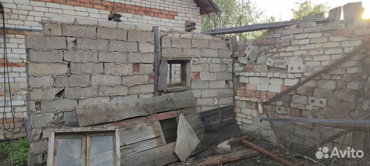 Шлакоблок, кирпич