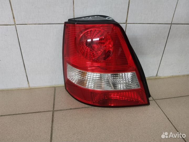 Фонарь задний левый Kia Sorento 1 02-06