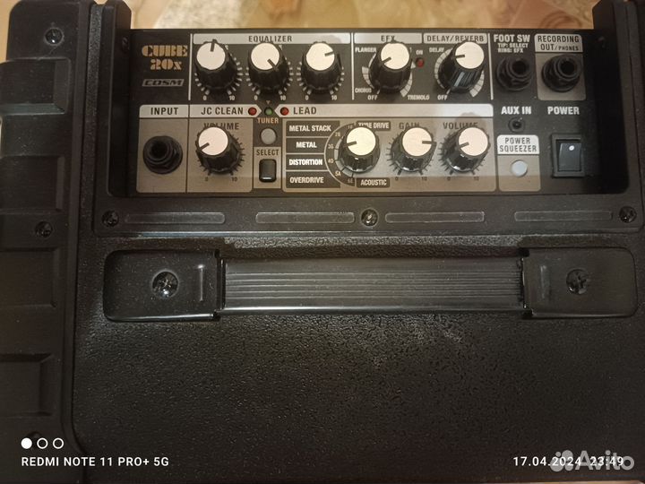 Гитара + комбоусилитель Roland Cube-20X