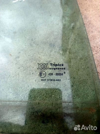 Стекло глухое заднее правое Ford Fiesta 4