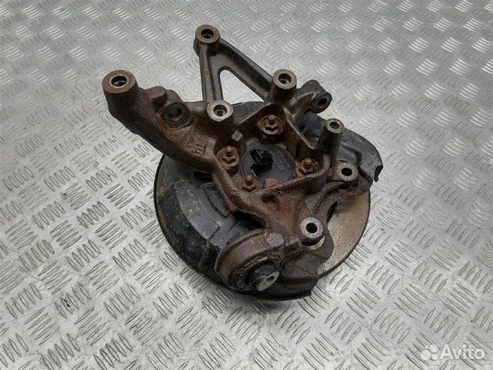 Кулак задний правый Opel Vectra C 1.8 Z18XER