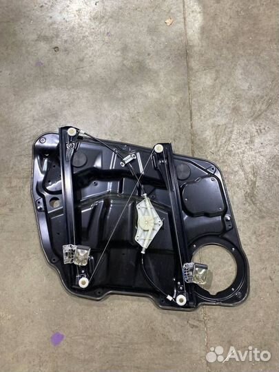 Стеклоподъемник передний правый Mercedes-Benz