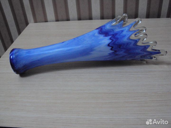 Ваза интерьерная цветное стекло