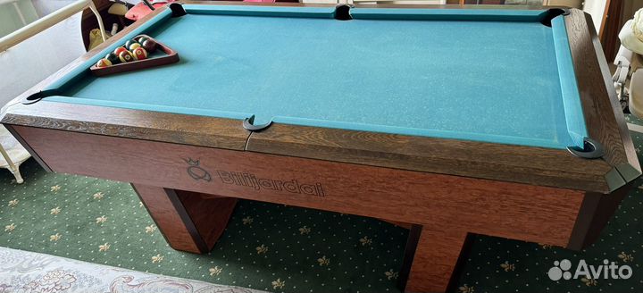 Бильярдный стол
