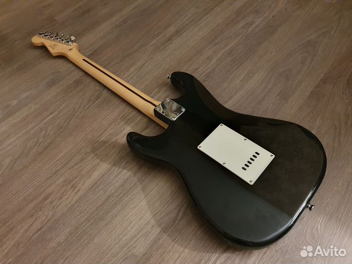 Электрогитара Squier Bullet Strat HSS