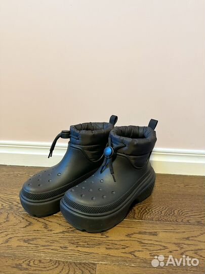 Чёрные Crocs Stomp Puff Boot, размер 40-41