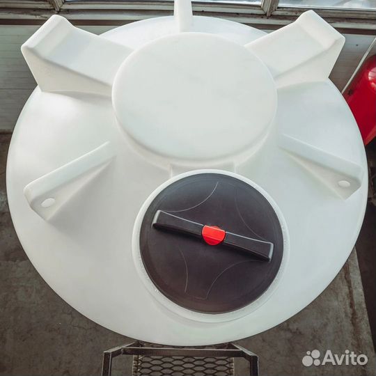 Емкость пластиковая конусная с полным сливом