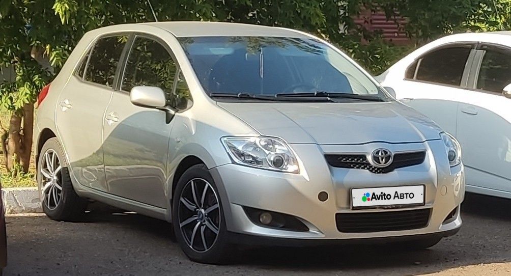 Toyota Auris: фото владельца