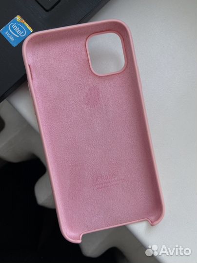 Чехол на iPhone 11