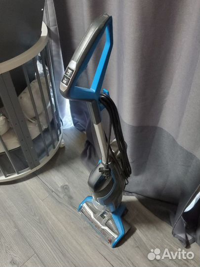 Вертикальный моющий пылесос Bissell Cross Wave