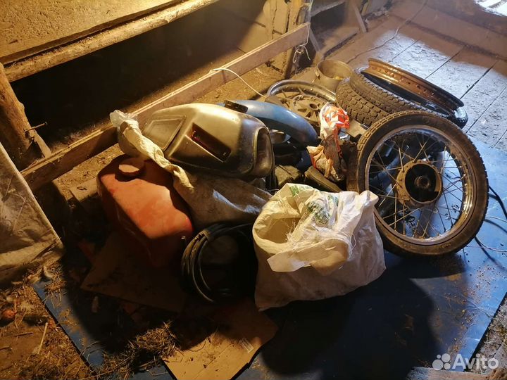 Разные запчасти для советских мотоциклов